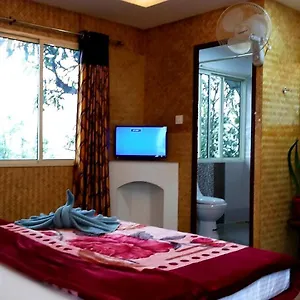  Guest house Summer Dew India